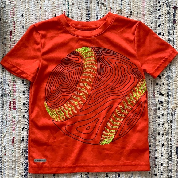 Boys t-shirts, lightweight sweatshirt, & 2 tanks - Picture 3 of 8